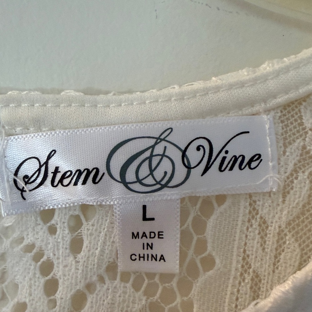 Stem Vine‎ Women’s Cream Lace Boho Feminine Top, size L - Picture 2 of 5